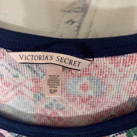 Victoria’s Secret small pajama top - Picture 4 of 4